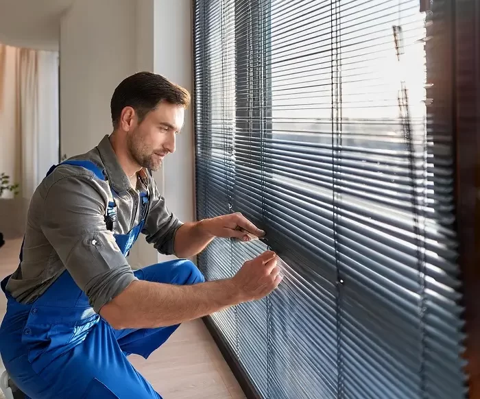 blinds fixing